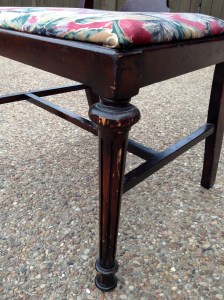 Vanity Bench Before Leg Detail