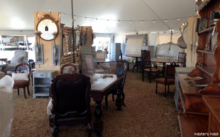 Misc Furniture near Clutters - NN